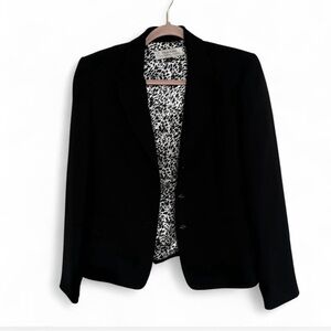 Tahari Black Women's Blazer with Patterned Lining